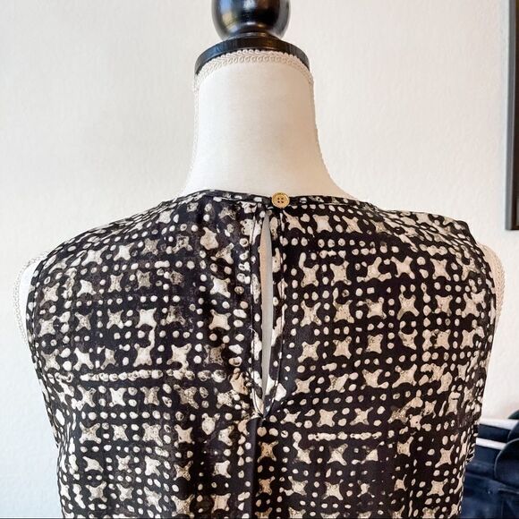 🍋 Michael Kors • Sleeveless Black & White Pattern Top - Picture 5 of 9